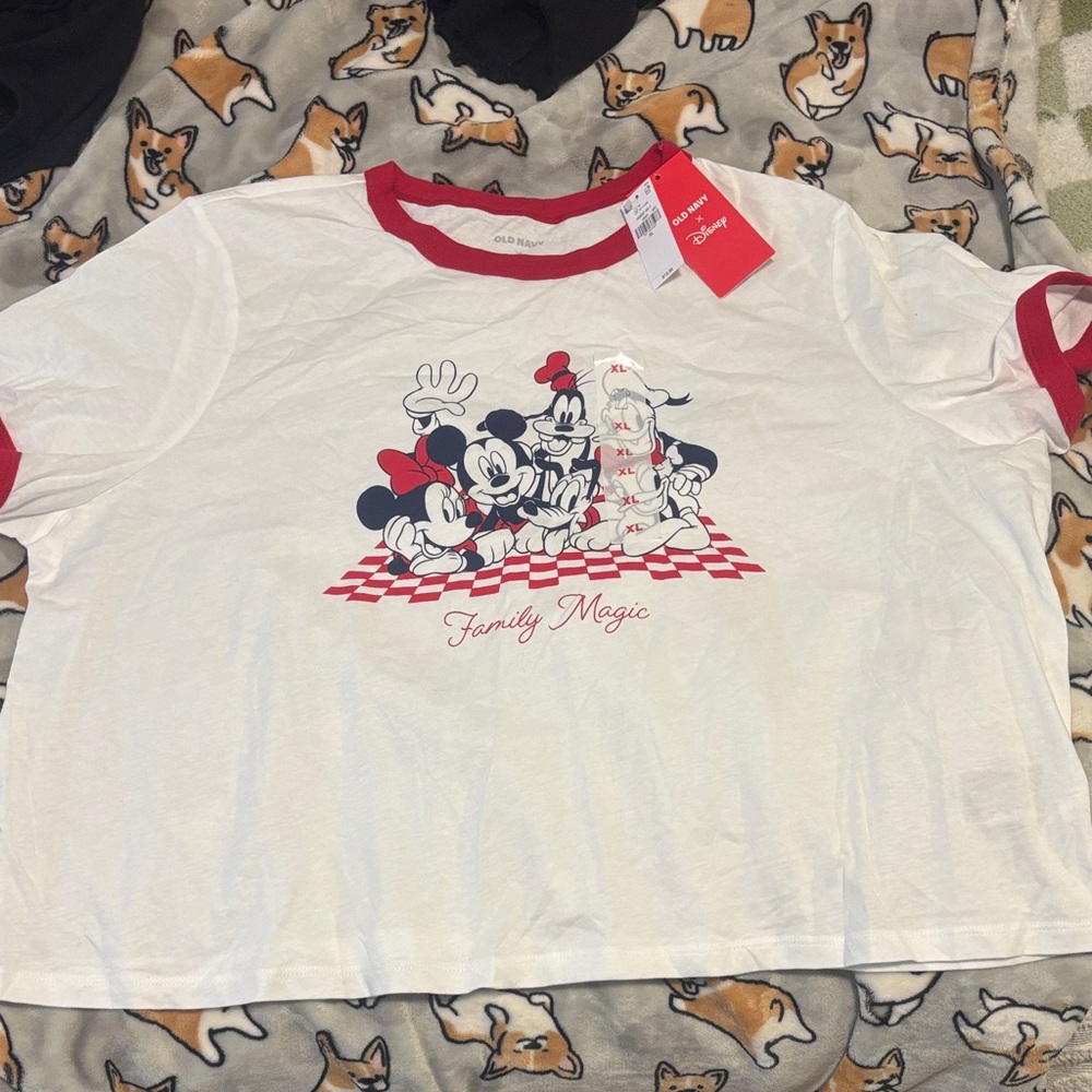 Old navy disney t shirt women’s